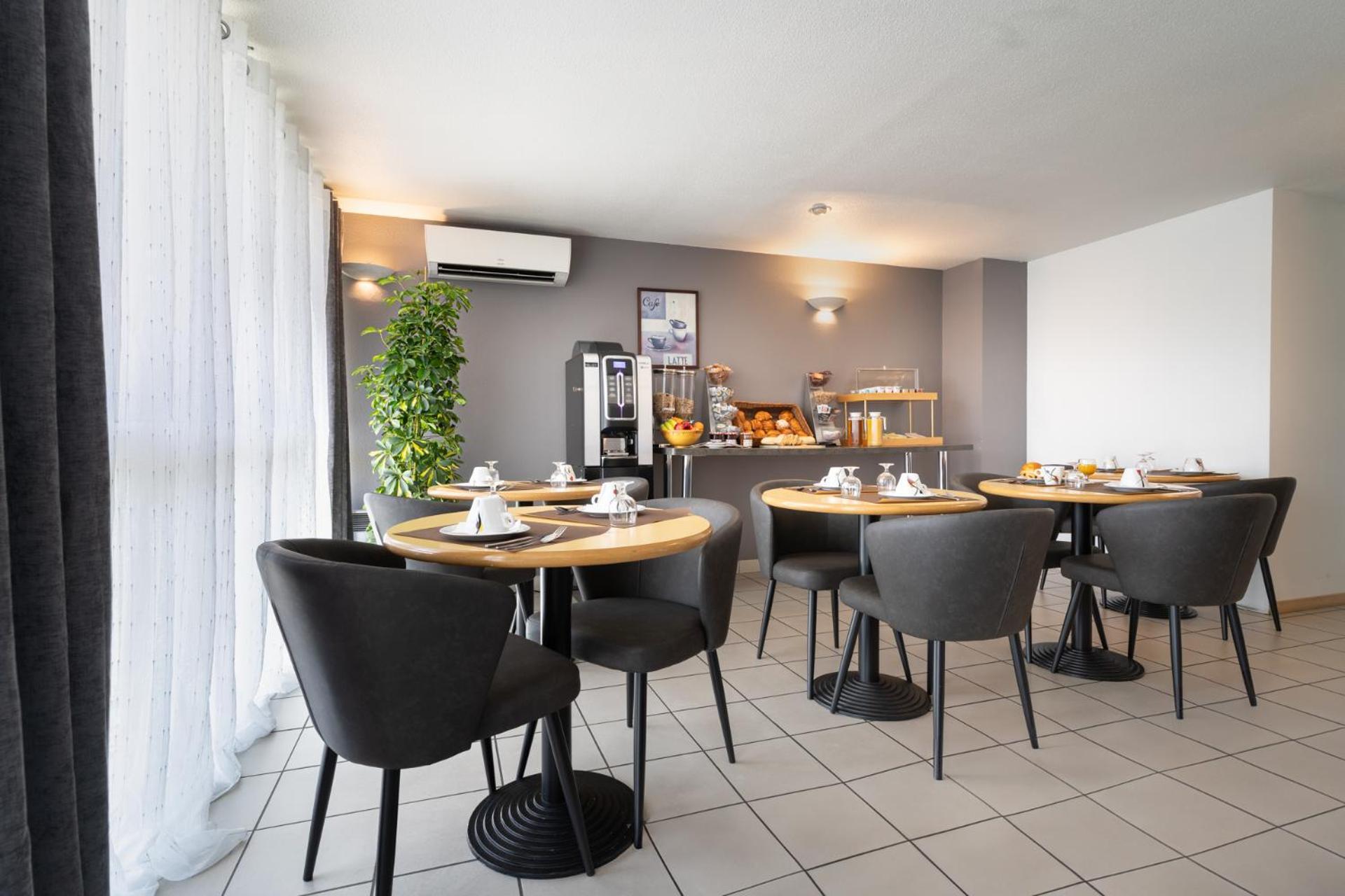 Aparthotel Sejours & Affaires Annecy Le Pont Neuf Cran-Gévrier Exterior foto
