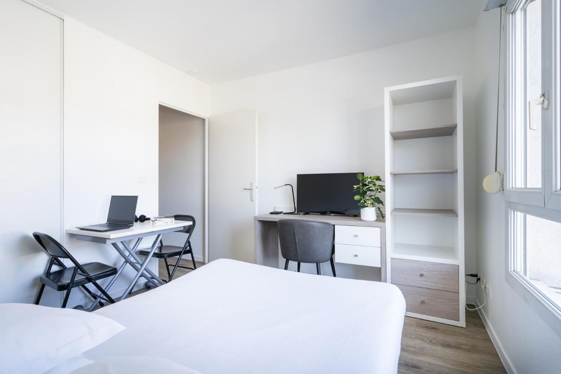Aparthotel Sejours & Affaires Annecy Le Pont Neuf Cran-Gévrier Exterior foto
